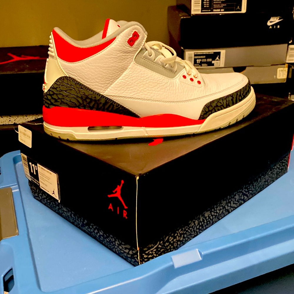 Air Jordan retro 3 Fire Red